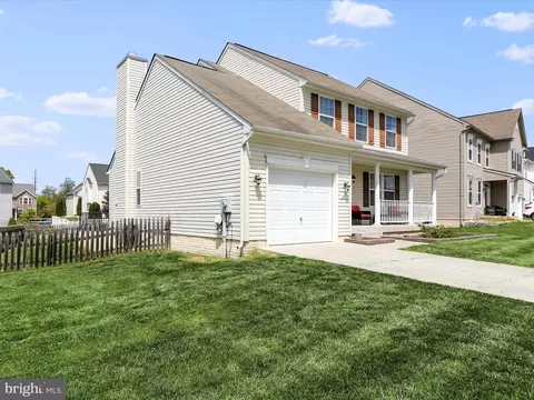 Exterior - 403 Brandenburg Dr, Falling Waters, WV 25419 photo 3 of 10