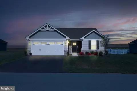581 Perspective Pl, Hedgesville, WV 25427