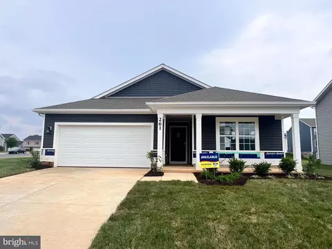 261 Toulouse Ln, Martinsburg, WV 25403