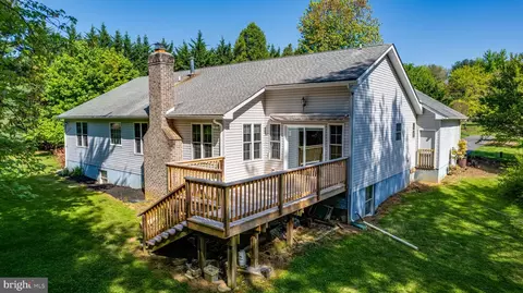 Exterior - 95 Sheffield Ln, Falling Waters, WV 25419 photo 5 of 7