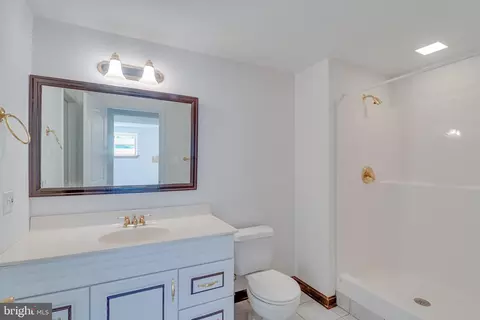 Bath - 95 Sheffield Ln, Falling Waters, WV 25419 photo 5 of 5