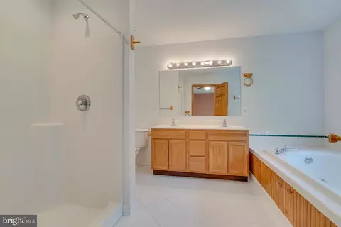 Bath - 95 Sheffield Ln, Falling Waters, WV 25419 photo 2 of 5