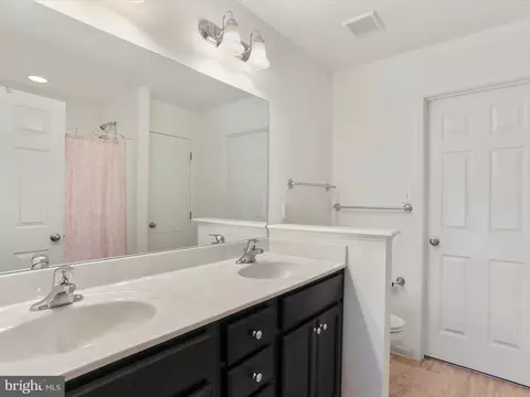 Bath - 36 Cavendish Way, Falling Waters, WV 25419 photo 3 of 3