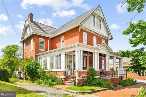 123 S Maple Ave, Martinsburg, WV 25401