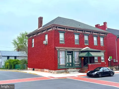 203 Martin St E, Martinsburg, WV 25401