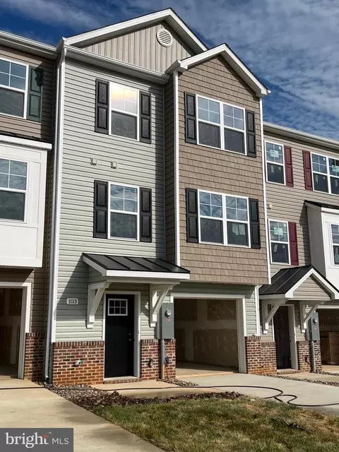 103 Olga Dr, Martinsburg, WV 25403