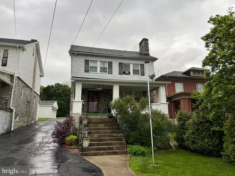 827 Winchester Ave, Martinsburg, WV 25401