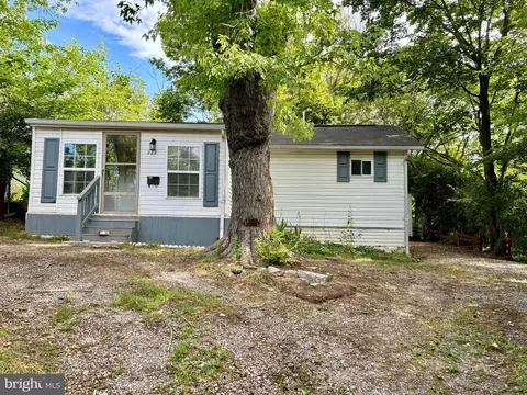 226 Seibert St, Martinsburg, WV 25401