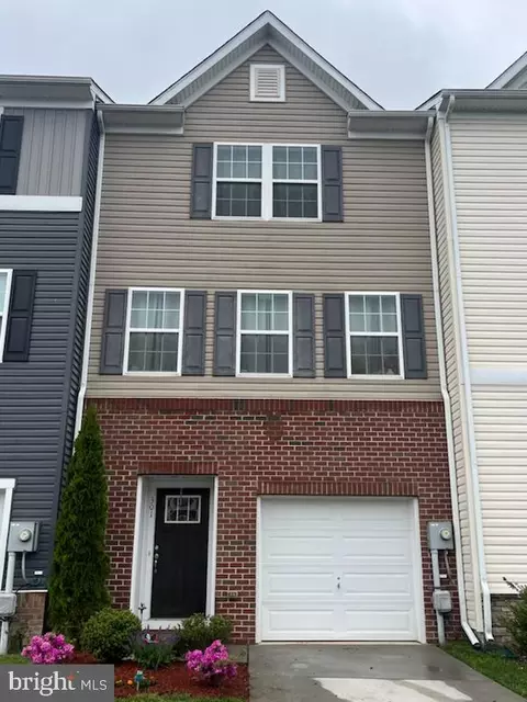 301 Magellan Dr, Martinsburg, WV 25404