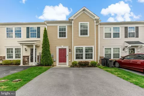 78 Fast View Dr, Martinsburg, WV 25404