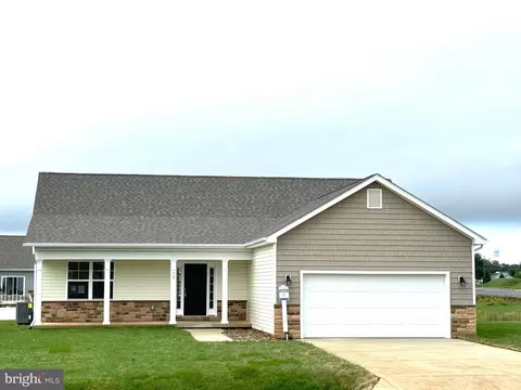 73 Santiago Cir, Martinsburg, WV 25403