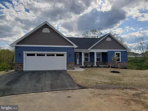 344 Trifecta Trl, Martinsburg, WV 25404