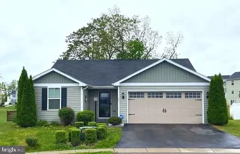 44 Chatham Cir, Martinsburg, WV 25403