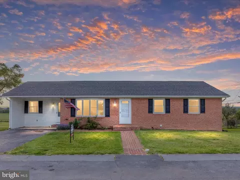30 Madera Dr, Martinsburg, WV 25405