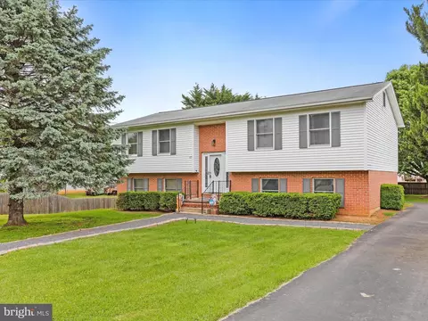 475 Upshur Dr, Inwood, WV 25428