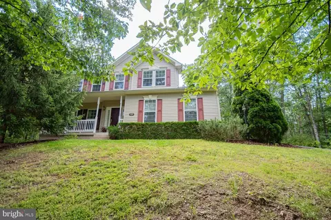 160 Sawmill Rd, Hedgesville, WV 25427