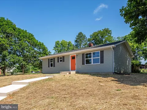 84 Elliott Dr, Martinsburg, WV 25403