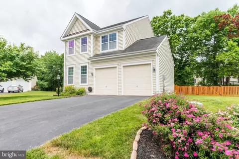 295 Creighton Ct, Martinsburg, WV 25404