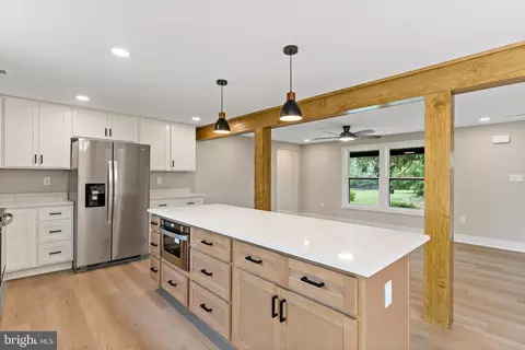 32 Milo Ln, Falling Waters, WV 25419 photo 4