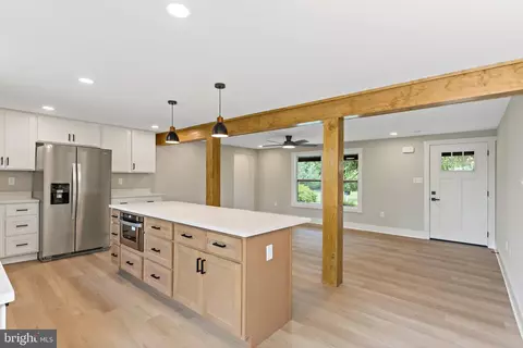 32 Milo Ln, Falling Waters, WV 25419 photo 7