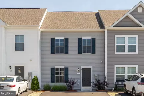 53 Loblolly Dr, Bunker Hill, WV 25413