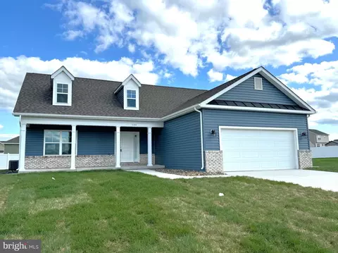 166 Finney Dr, Martinsburg, WV 25405