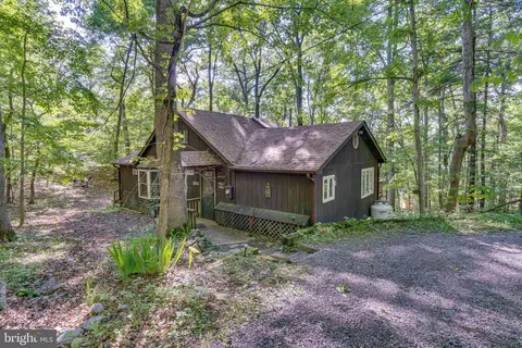 1045 Boy Scout Rd, Hedgesville, WV 25427