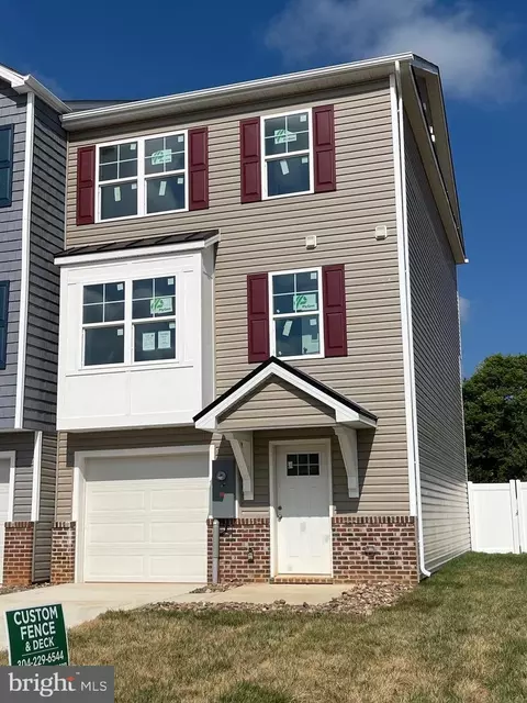 123 Olga Dr, Martinsburg, WV 25403