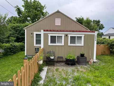 200 Marshall Ave, Martinsburg, WV 25404