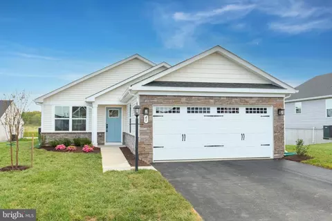 45 Wyoming Way, Hedgesville, WV 25427