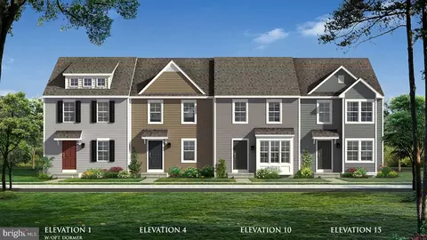 21 Scrub Pine Ct, Bunker Hill, WV 25413