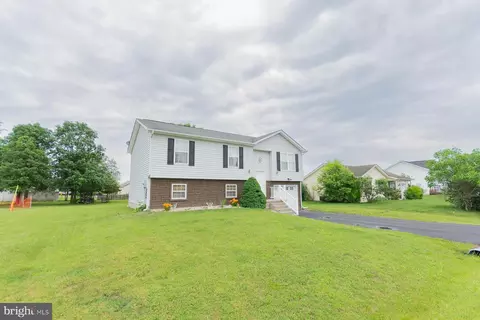 441 Thoreau Dr, Inwood, WV 25428