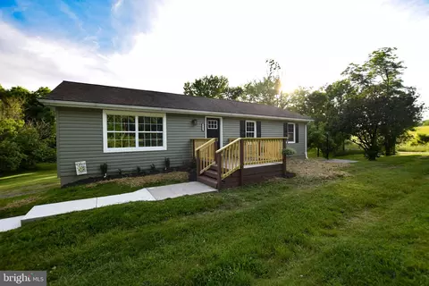 2156 Eagle School Rd, Martinsburg, WV 25404
