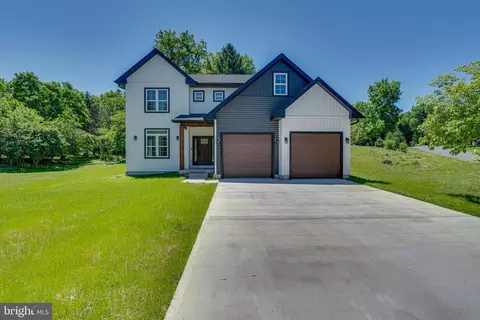 123 Evans Run Dr, Martinsburg, WV 25405
