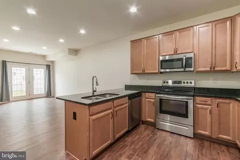 34 Polygon Pl, Falling Waters, WV 25419 photo 2
