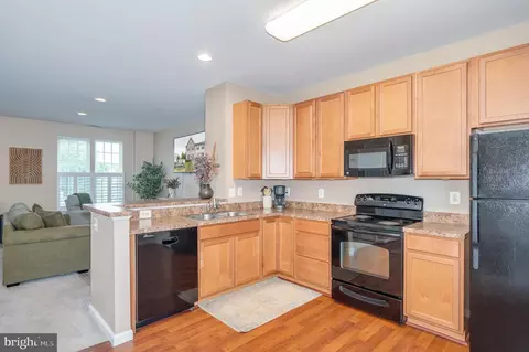 Kitchen - 11 Streamside Pl, Falling Waters, WV 25419 photo 3 of 3
