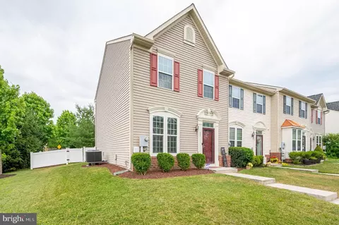 Exterior - 11 Streamside Pl, Falling Waters, WV 25419 photo 4 of 7