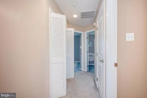 Entry Way - 11 Streamside Pl, Falling Waters, WV 25419 photo 5 of 6