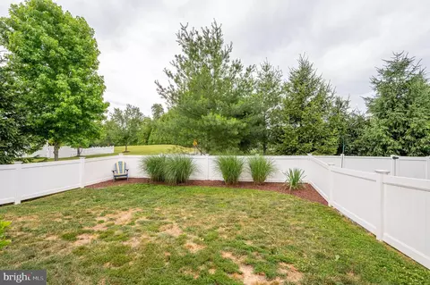 Exterior - 11 Streamside Pl, Falling Waters, WV 25419 photo 2 of 7