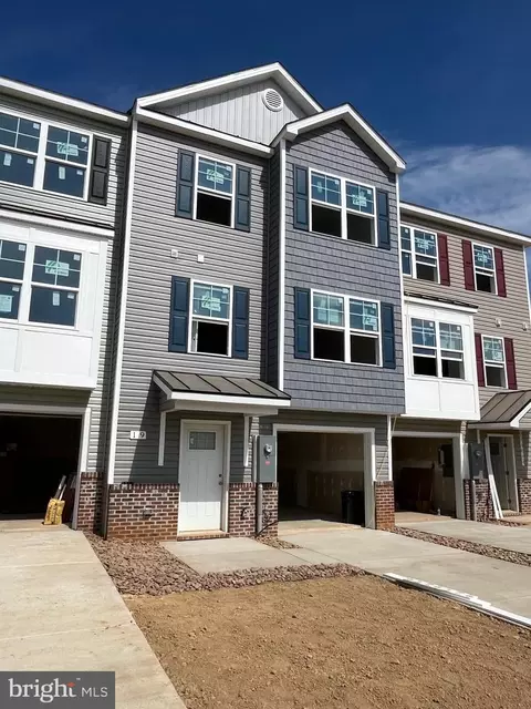 119 Olga Dr, Martinsburg, WV 25403