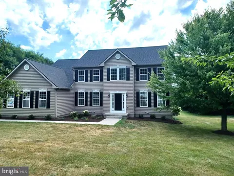 40 Weatherburn Ter, Martinsburg, WV 25401