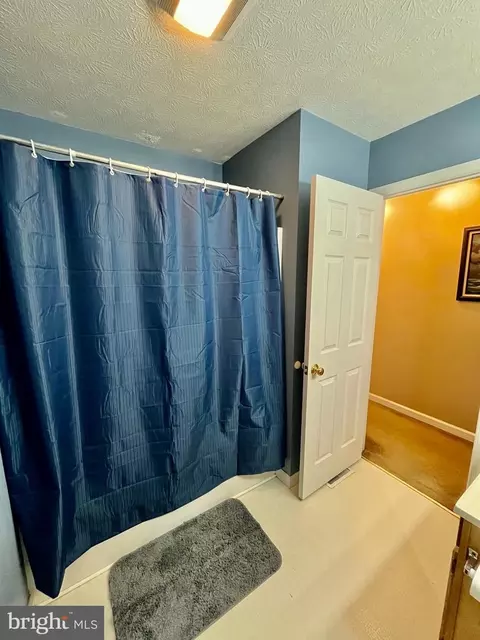 545 Keepsake Dr, Falling Waters, WV 25419 photo 16