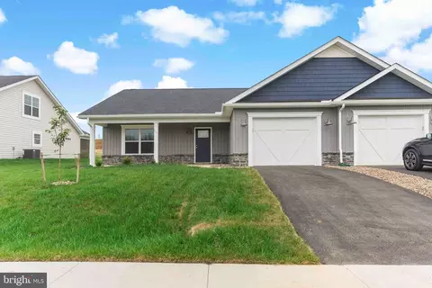 219 Dripping Spring Dr, Hedgesville, WV 25427