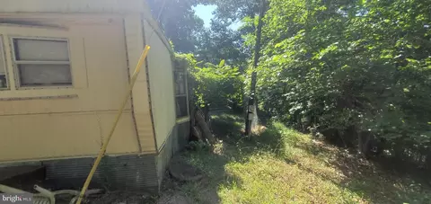 1125 Bowie Dr, Falling Waters, WV 25419 photo 4