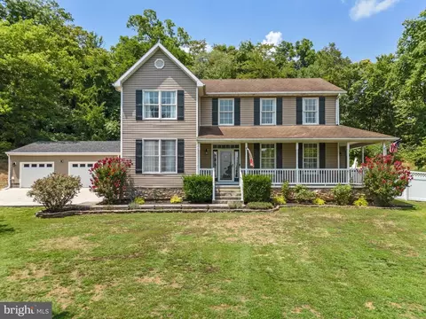 6 Transtar Dr, Hedgesville, WV 25427