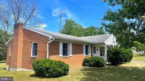 123 Caddy Dr, Martinsburg, WV 25405