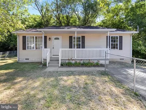 105 Jermanda Ct, Martinsburg, WV 25404