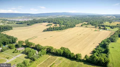 Mish Rd, Bunker Hill, WV 25413