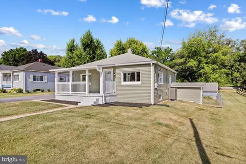 498 Bernice Ave, Martinsburg, WV 25405