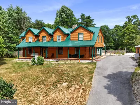 1266-1268 Crossroad School Rd, Hedgesville, WV 25427